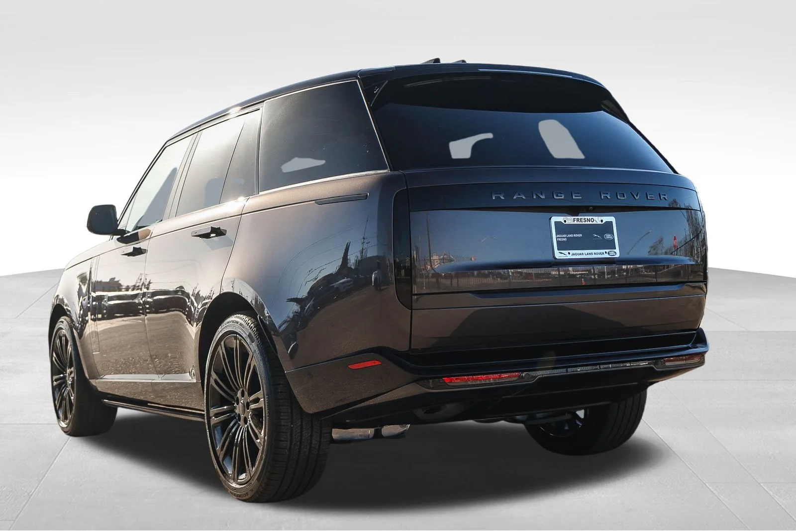 New 2026 Charente Grey Land Rover SE image 7