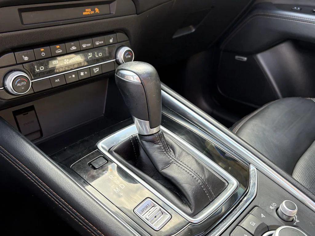 Used 2021 Snowflake White Pearl Mica Mazda Grand Touring image 21