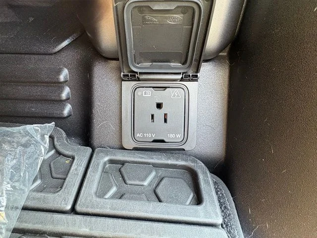 Certified Used 2026 Blue Land Rover OCTA image 52