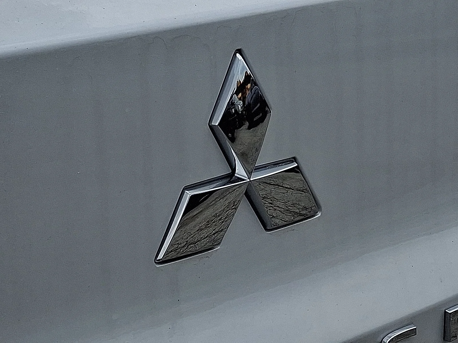 New 2026 White Mitsubishi ES image 22