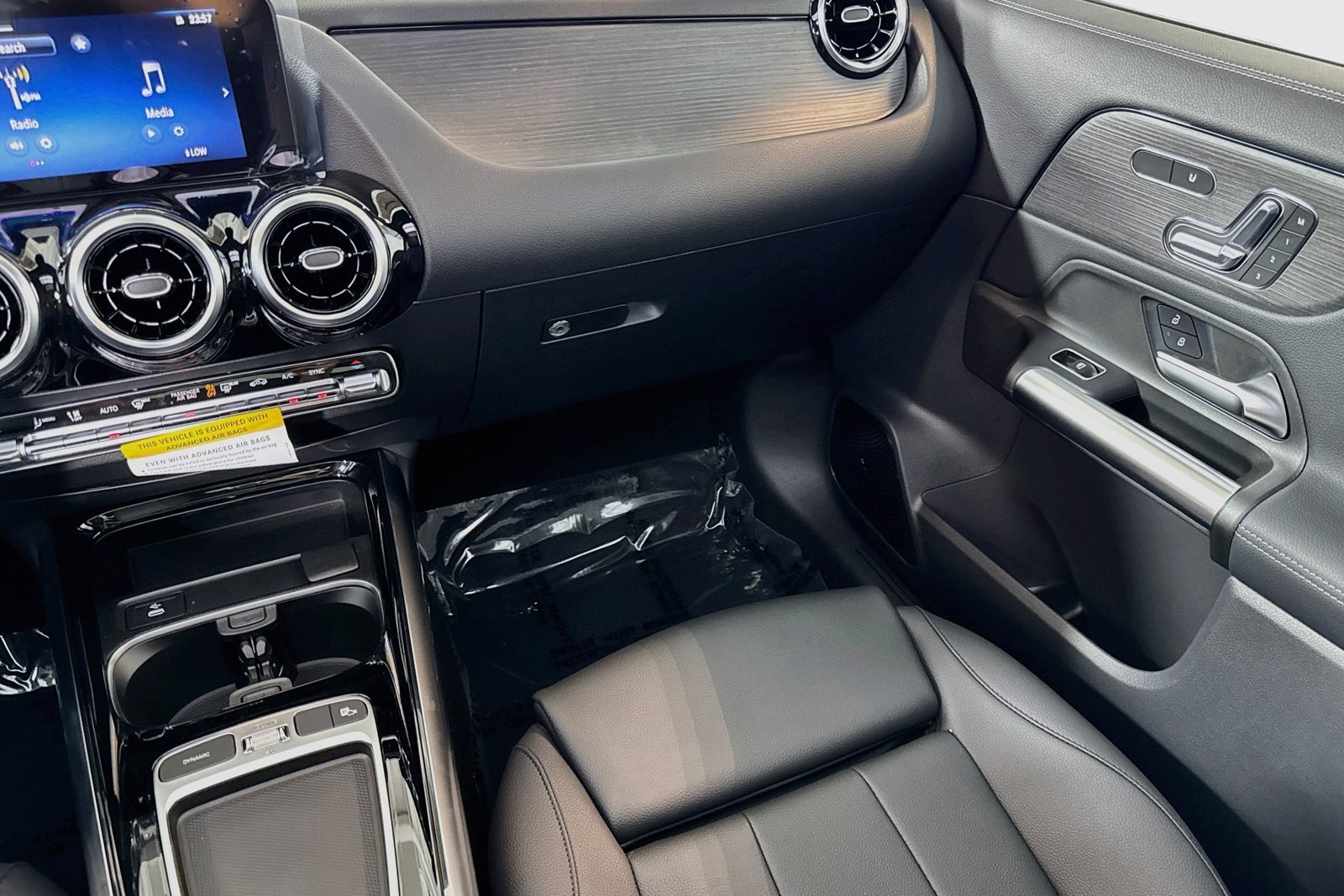 New 2026 Night Black Mercedes-Benz GLA 250 image 21