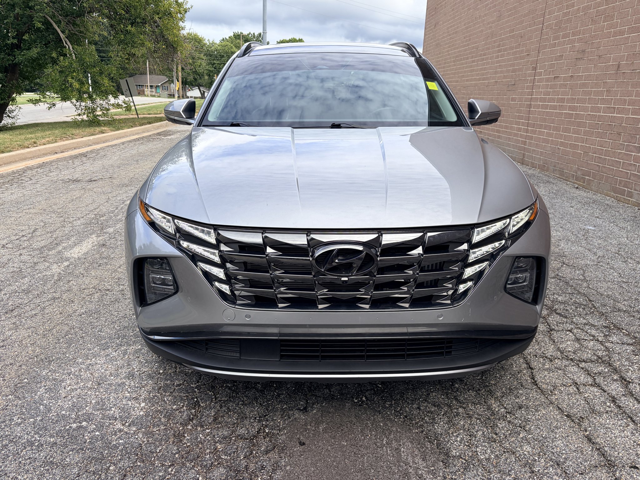Used 2024 Shimmering Silver Hyundai Limited image 8