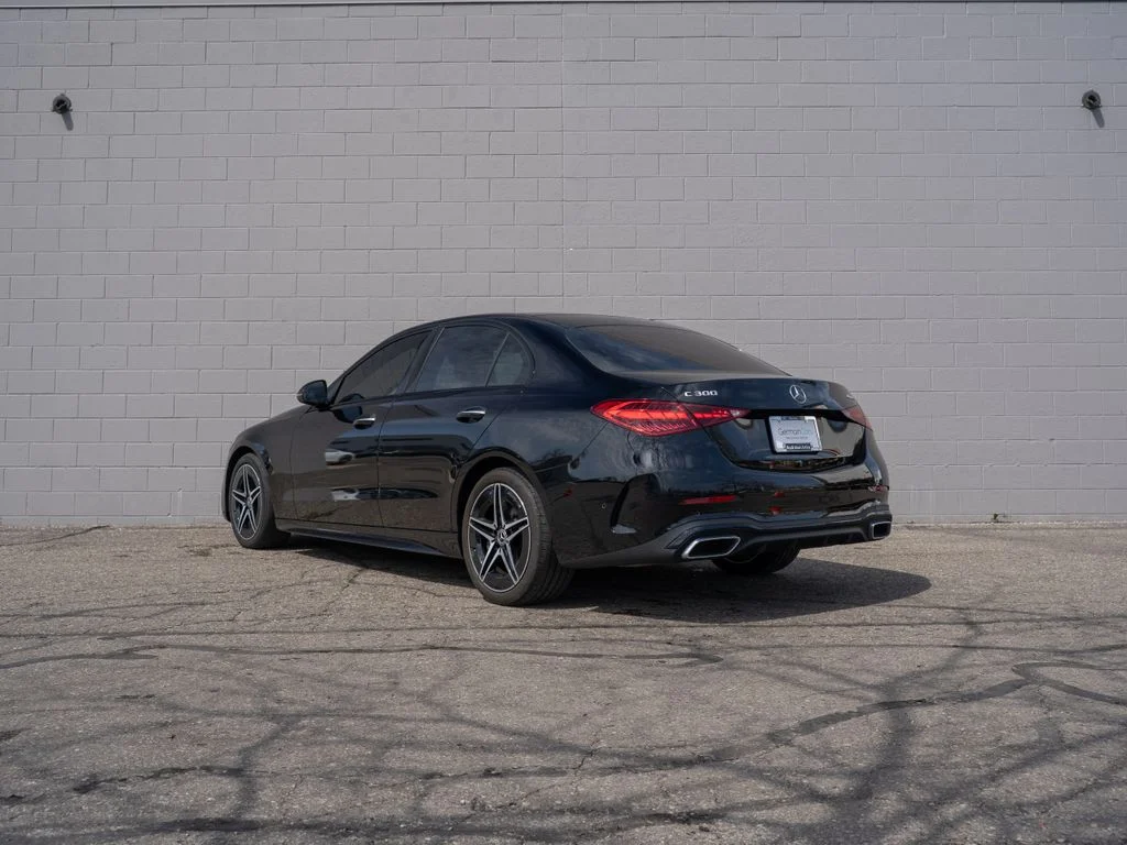 Used 2023  Mercedes-Benz C 300 image 3