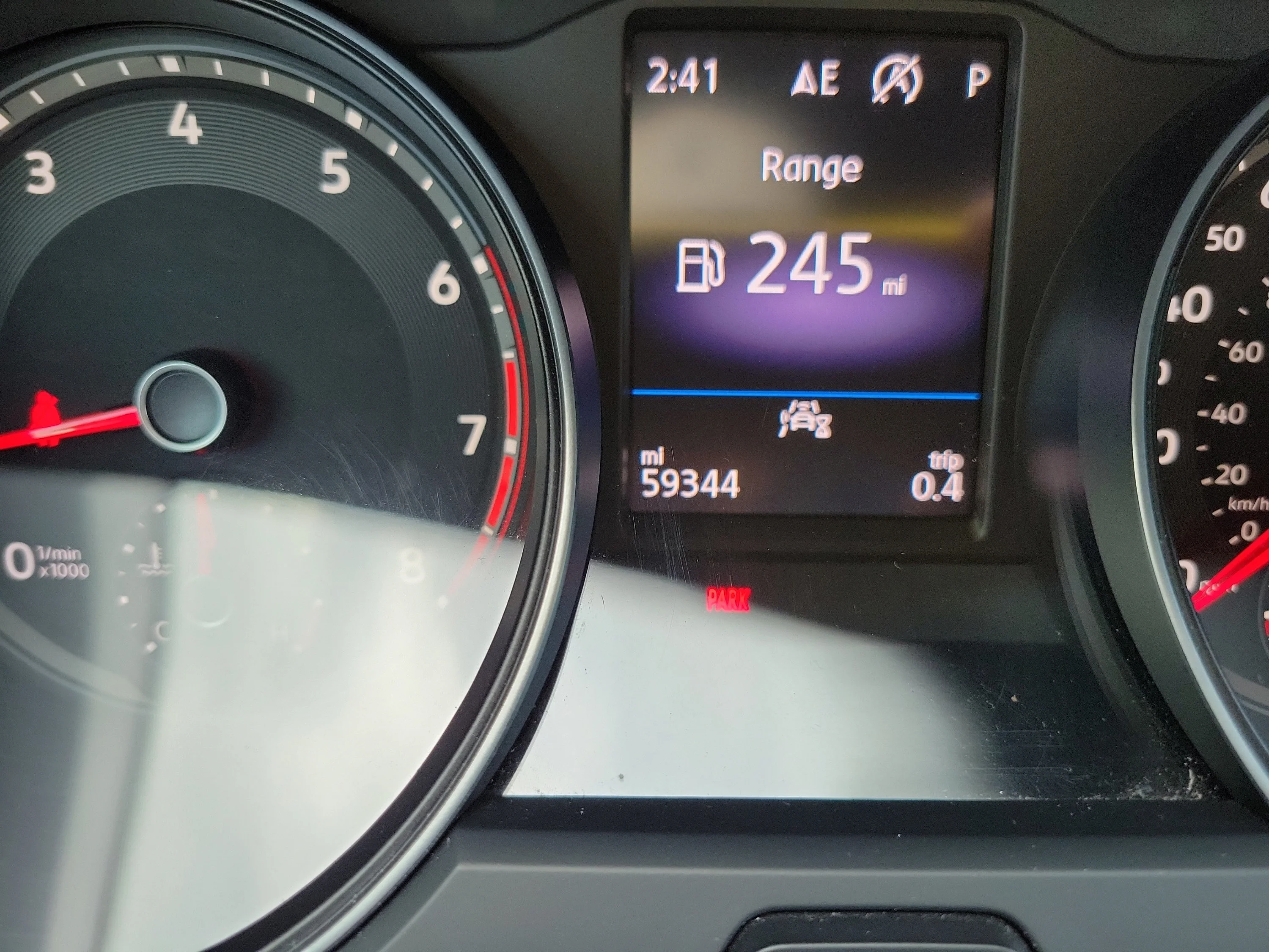 Used 2021  Volkswagen 3.6L V6 SE w/Technology R-Line image 29