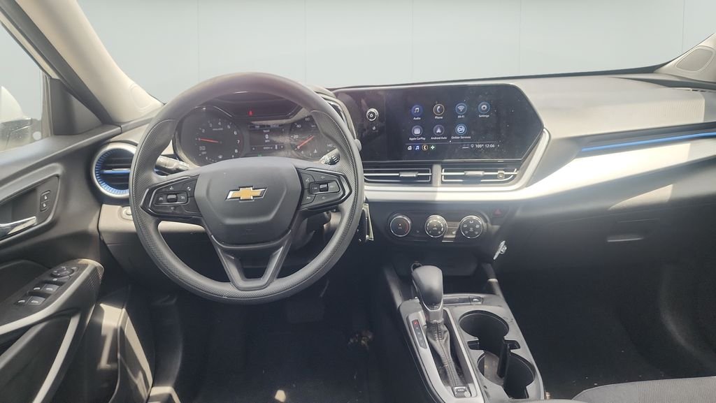 Used 2024 White Chevrolet LS image 9