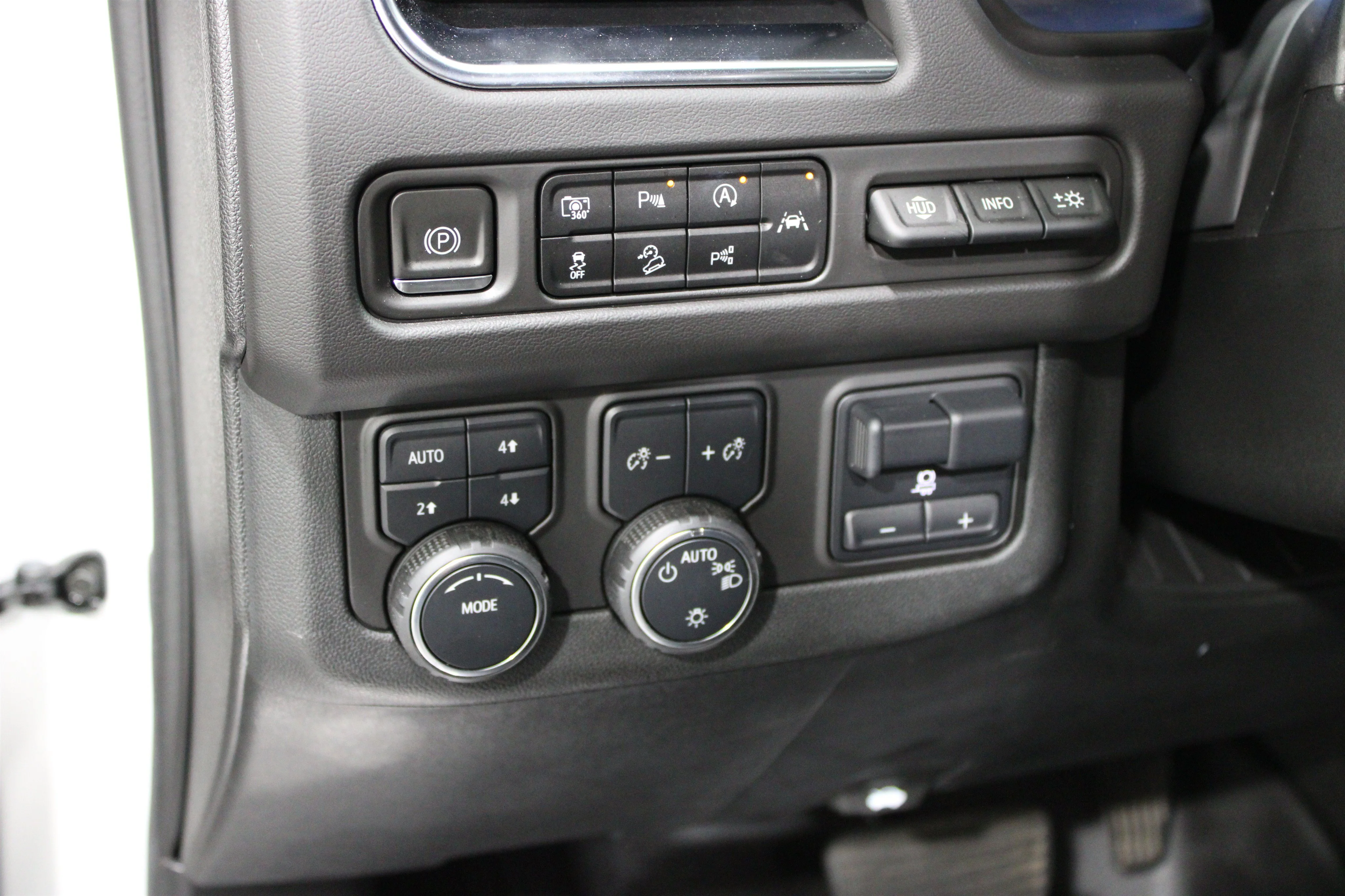 2024 Chevrolet Suburban High Country - Photo 10