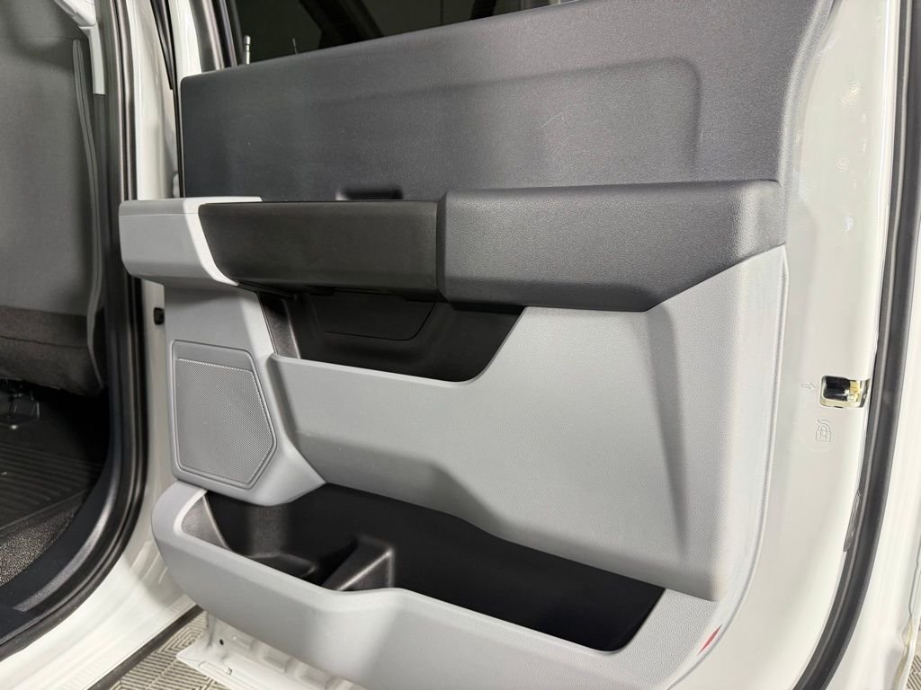 Used 2025 White Ford XL image 29