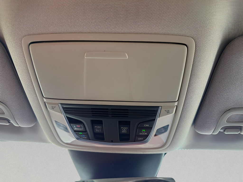 Used 2024 White Acura Technology image 34