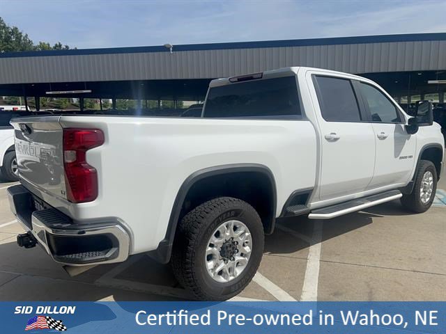 Used 2024 Summit White Chevrolet LT image 5