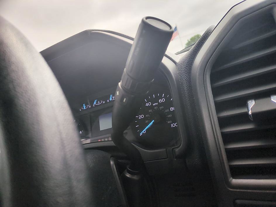 Used 2019 OXFORD WHITE Ford XL image 22