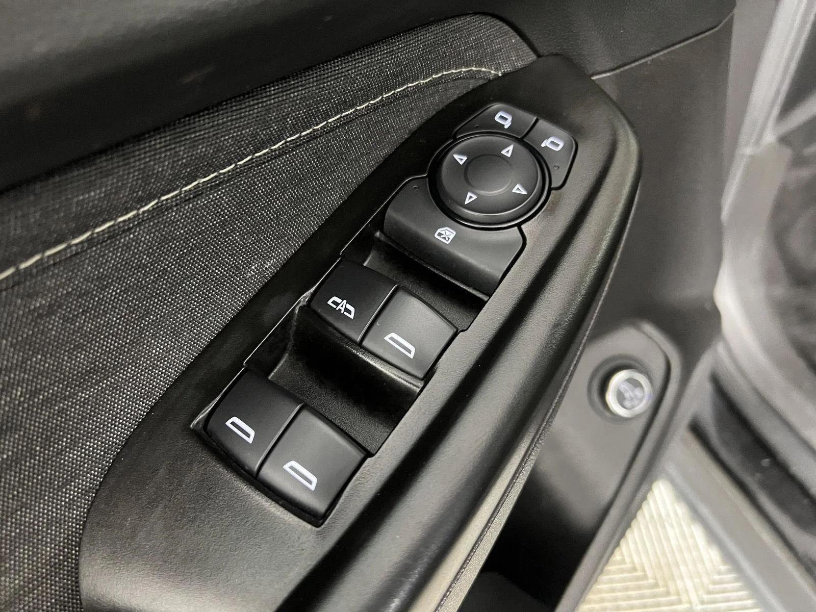 Used 2023 Mosaic Black Metallic Chevrolet ACTIV image 34