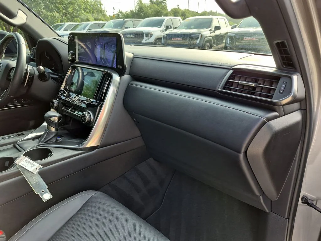 Used 2022 Silver Lexus 600 Premium image 40