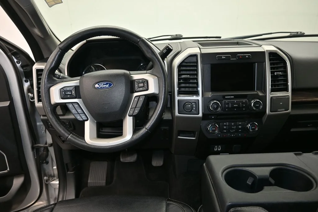 Used 2018 Ingot Silver Ford Lariat image 15