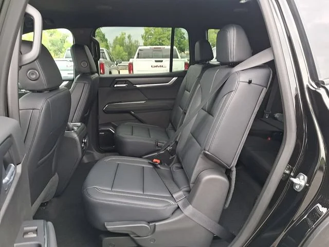 New 2027 Ebony Twilight Metallic GMC Elevation image 19