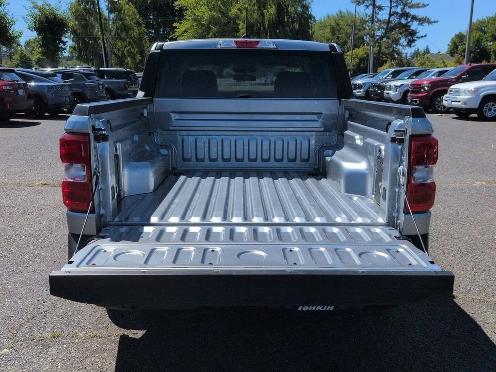Used 2024 Silver Metallic Ford XLT image 24