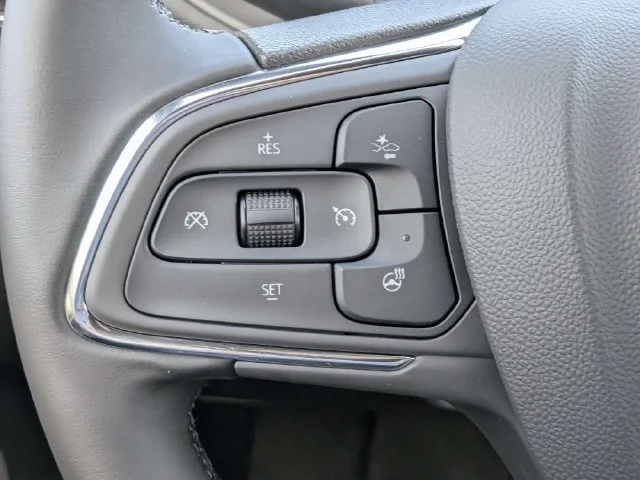 New 2026 Summit White Buick Preferred image 25