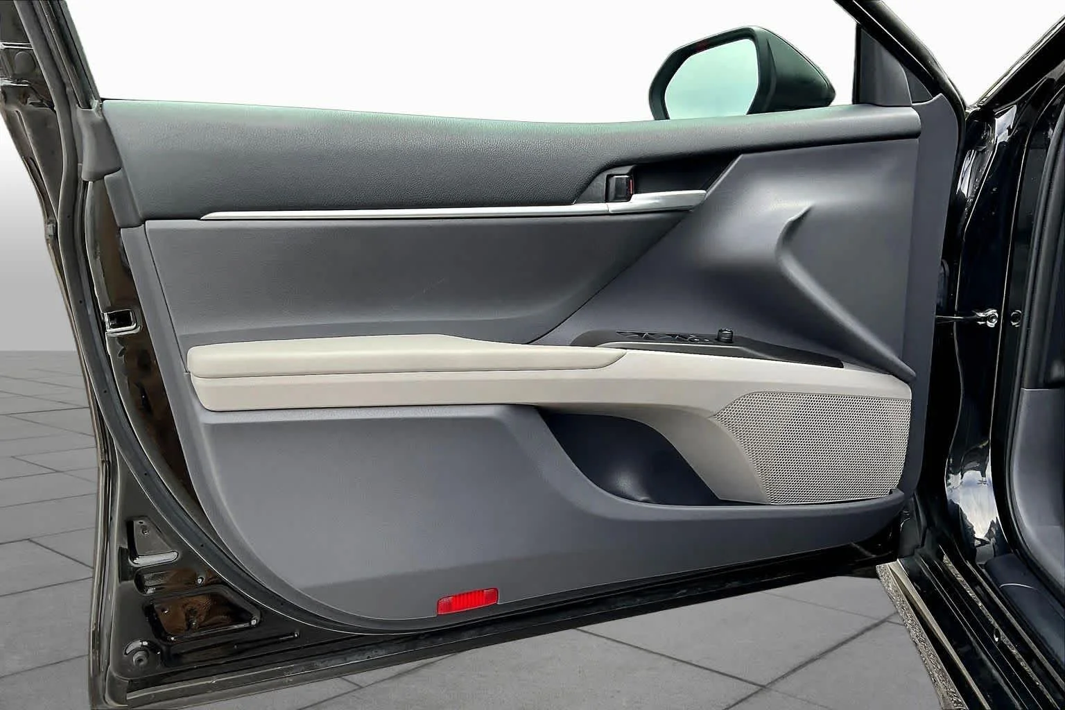 Used 2023 Midnight Black Metallic Toyota SE image 21