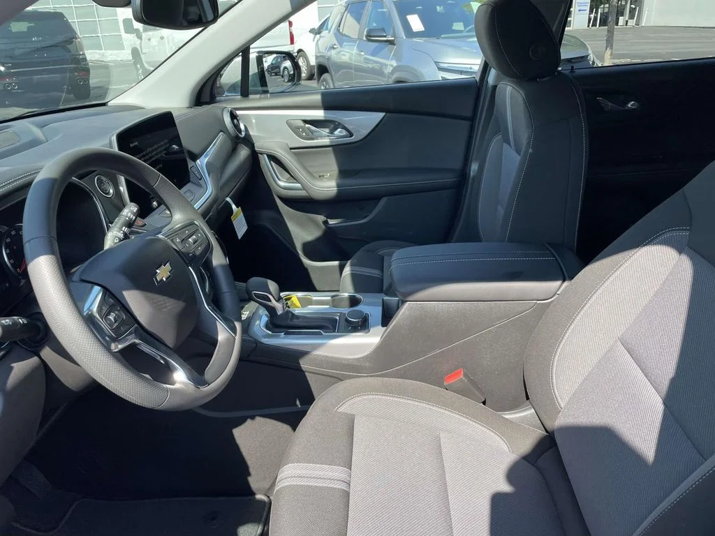 New 2026 Sterling Gray Metallic Chevrolet 2LT image 20