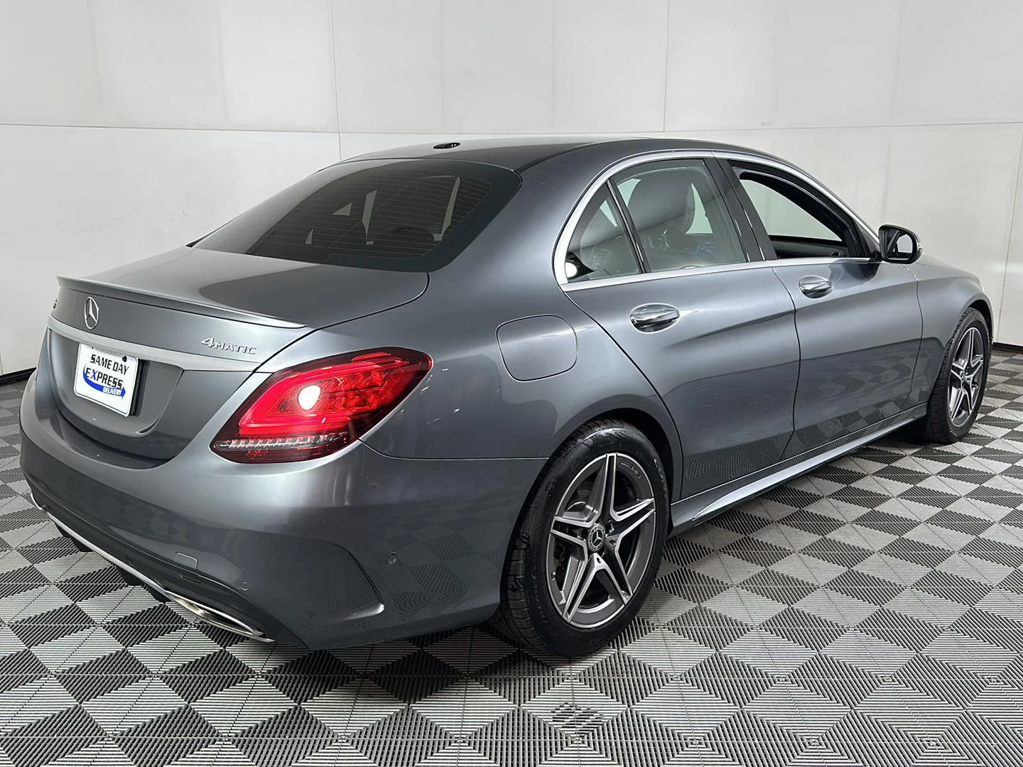 Used 2020 Selenite Grey Metallic Mercedes-Benz C 300 image 4