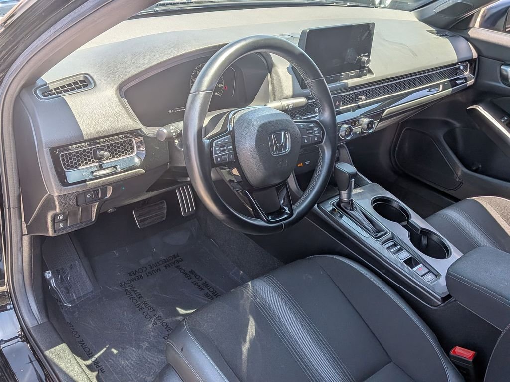 Used 2024  Honda Sport image 8