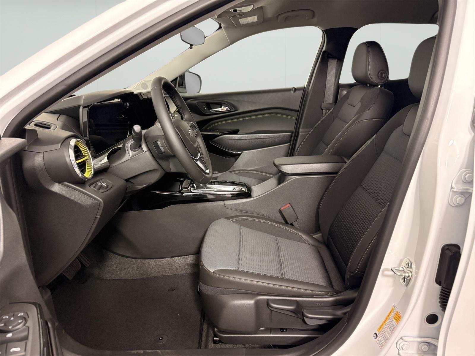 2026 Chevrolet Trax LT - Photo 12