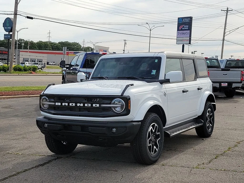 New 2026 Oxford White Ford Outer Banks® image 2