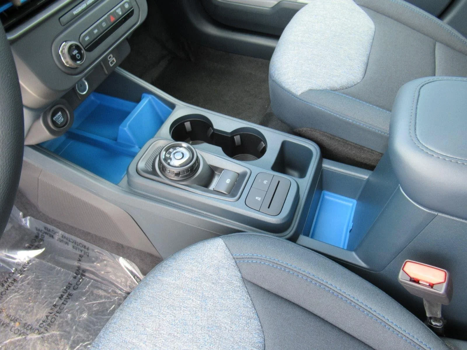New 2026 Carbonized Gray Metallic Ford XLT image 17
