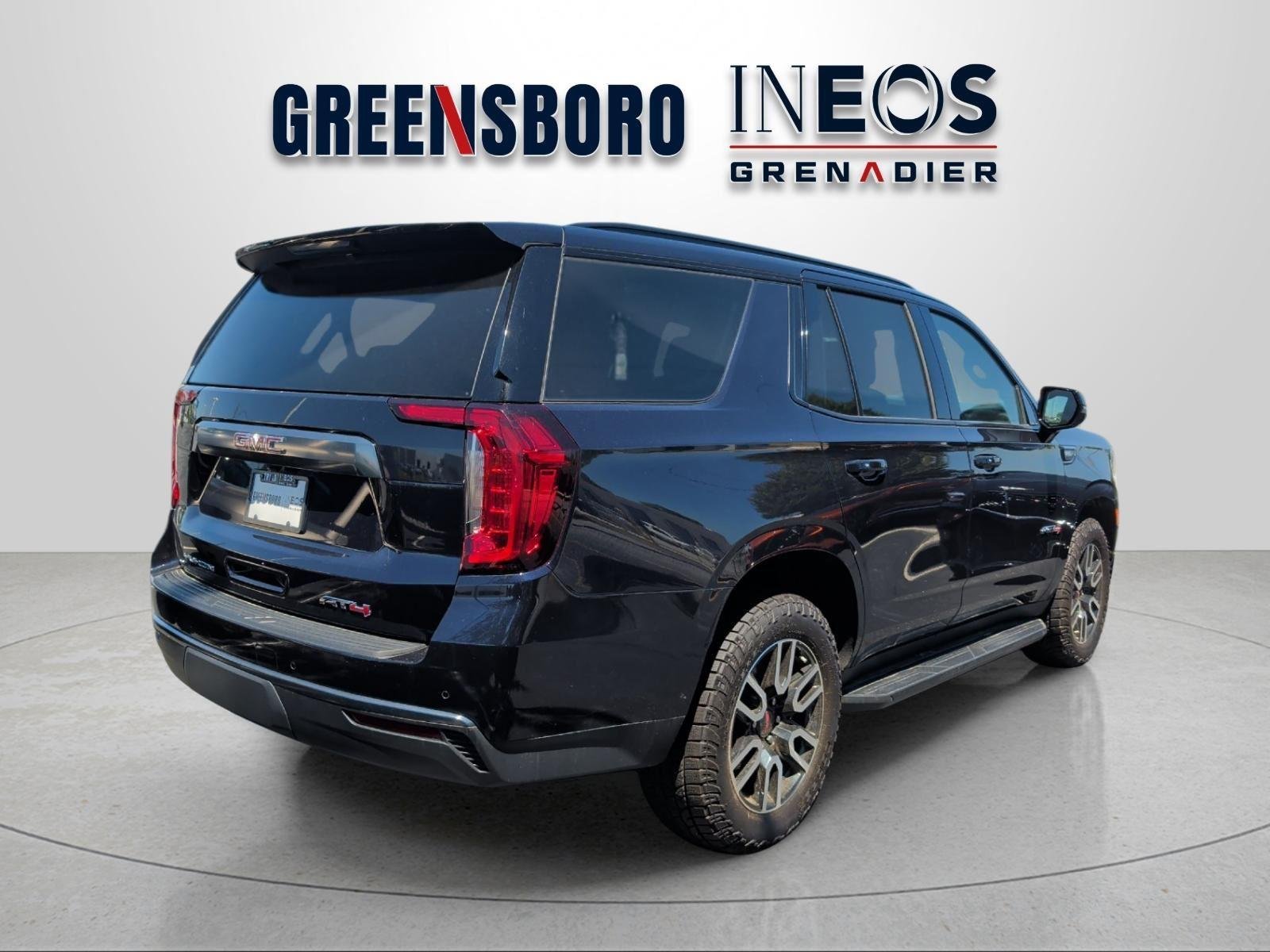 Used 2024 Summit White GMC AT4 image 5