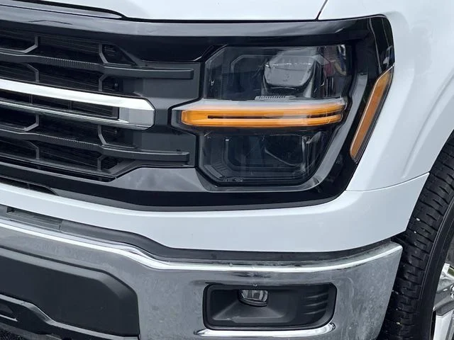 Used 2024 White Ford XLT image 10