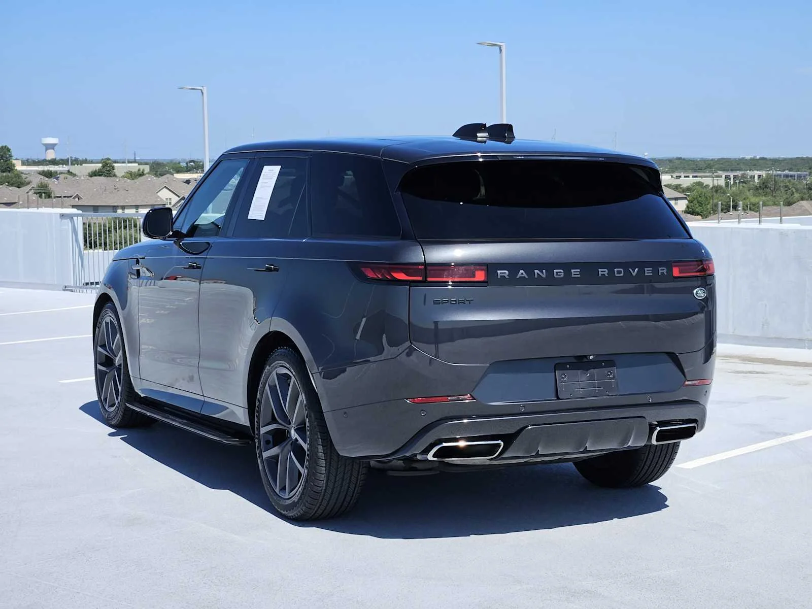 Certified Used 2023 Carpathian Grey Premium Metallic Land Rover SE Dynamic image 7
