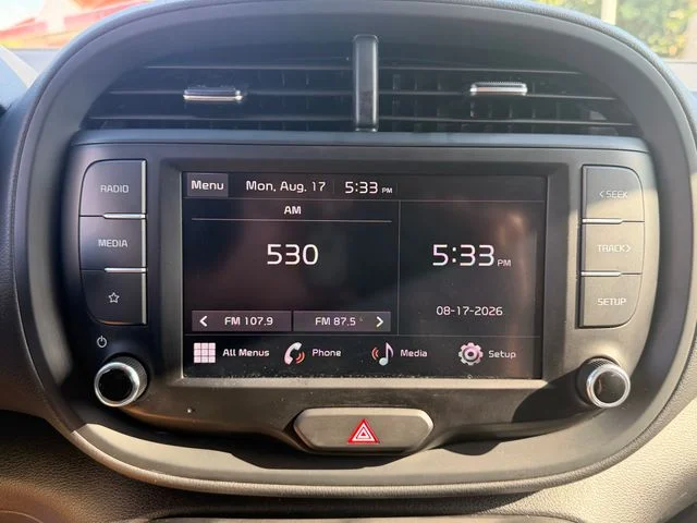Certified Used 2024 Snow White Pearl Kia LX image 16