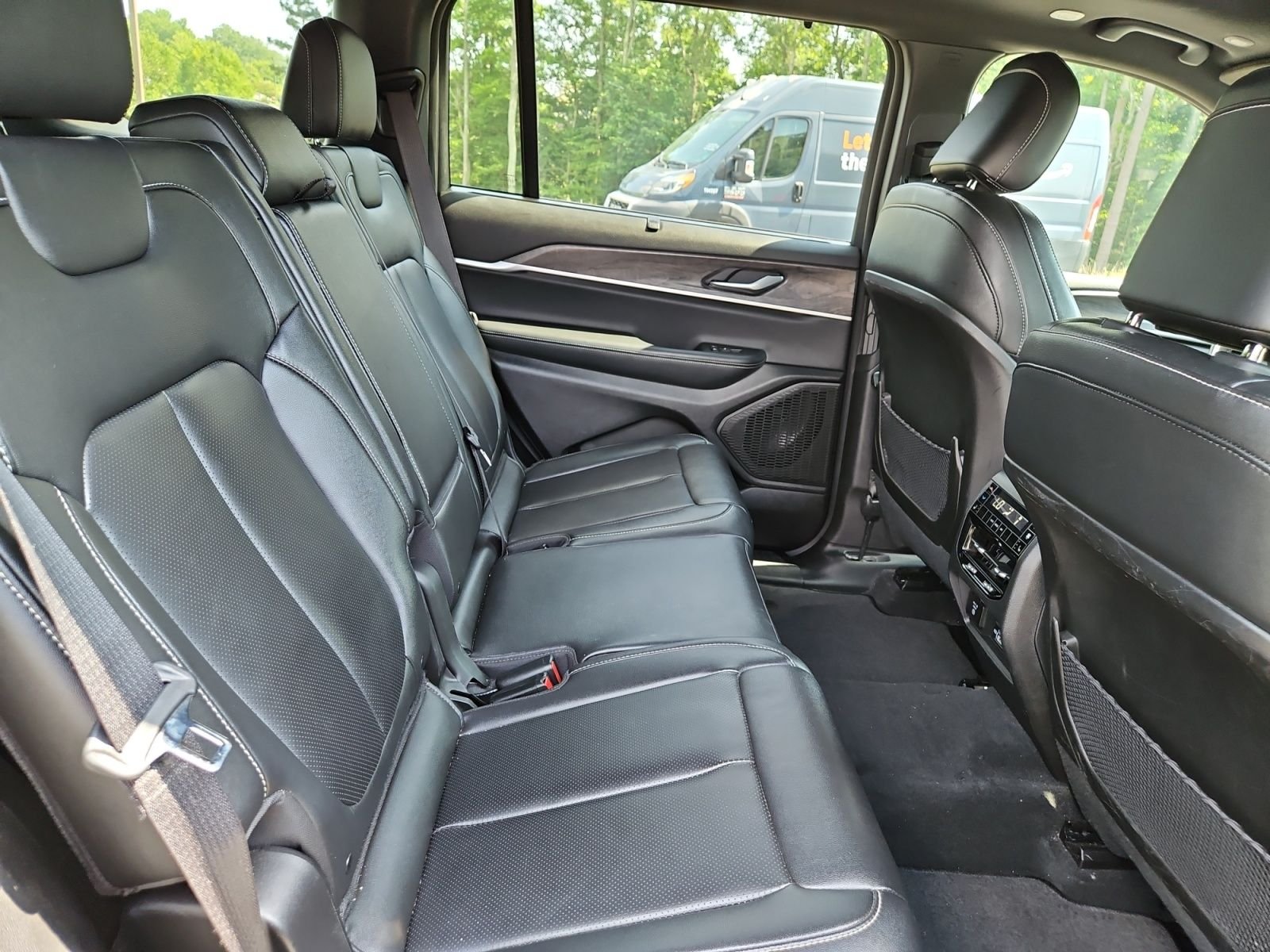 Used 2024 Gray Jeep Limited image 17