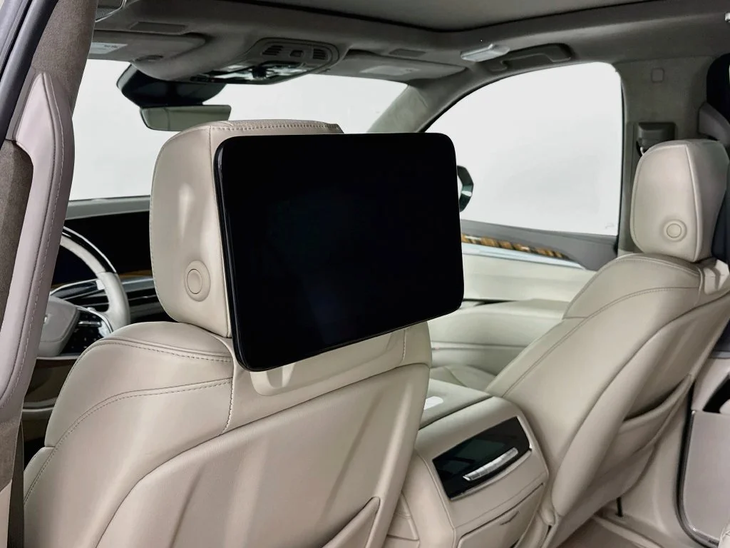 Used 2025 Latte Metallic Cadillac Sport Platinum image 26