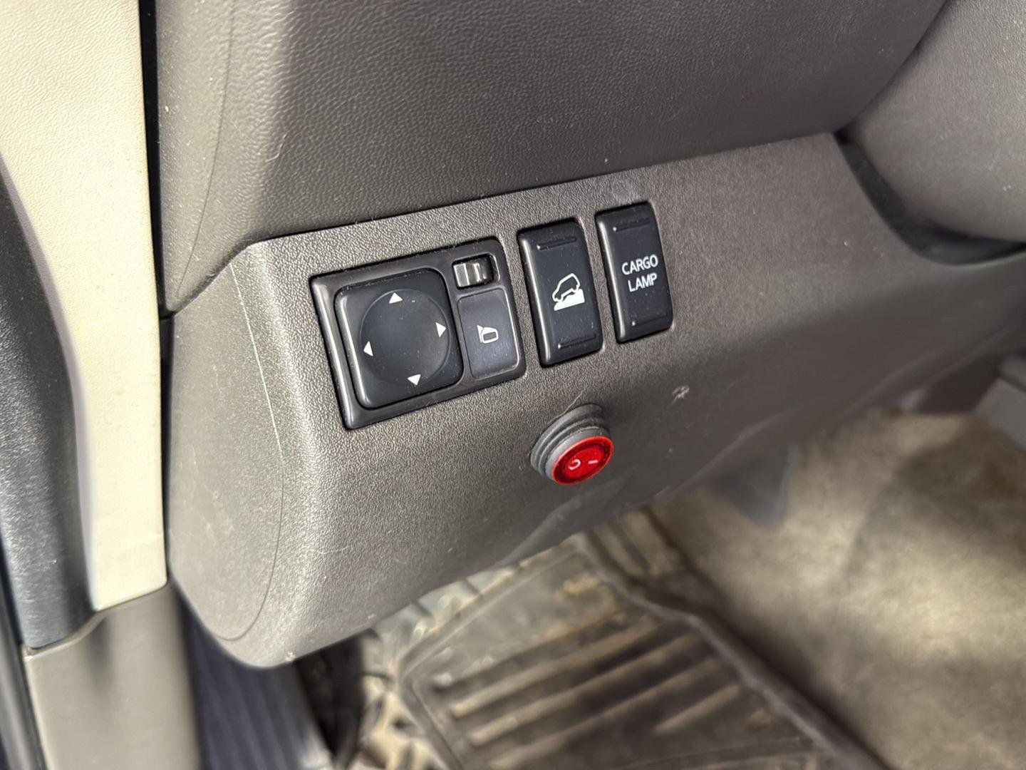 Used 2014 Super Black Nissan SV image 10