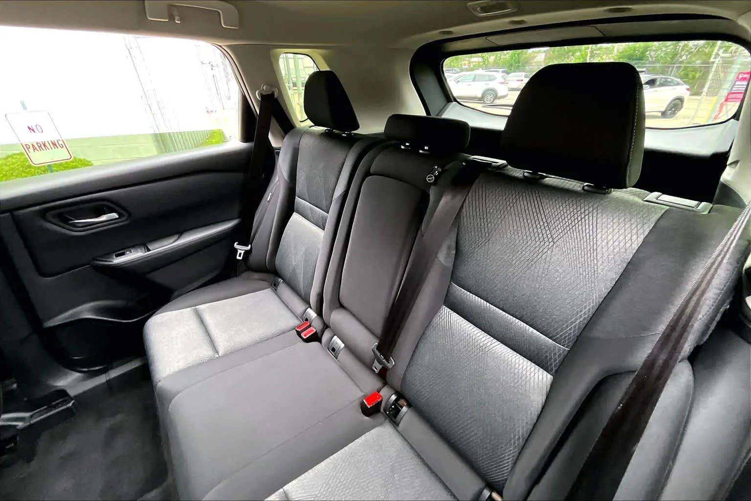 Used 2025 Super Black Nissan SV image 18