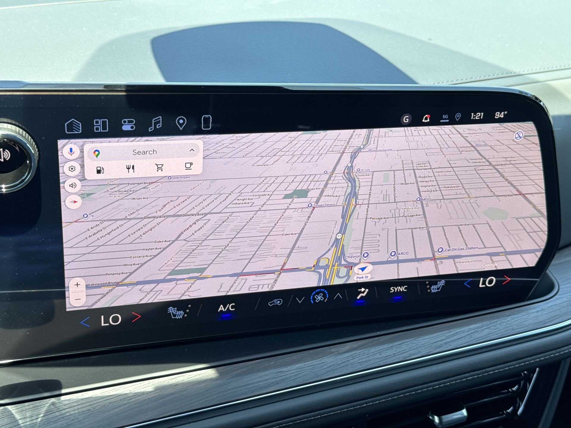2026 Chevrolet Suburban LT - Photo 22