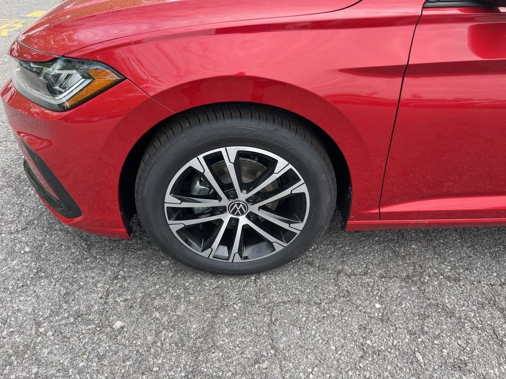 New 2026 Red Volkswagen 1.5T Sport image 9