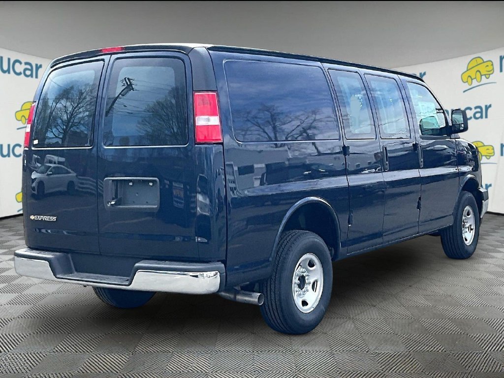 New 2026 Special Exterior Color Chevrolet WT image 7