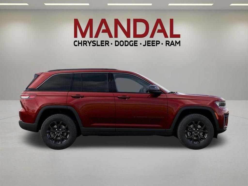New 2026 Velvet Red Pearl-Coat Exterior Paint Jeep Laredo Altitude image 21
