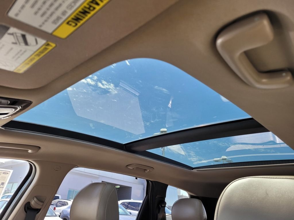 Certified Used 2022 Black Hyundai SEL image 17