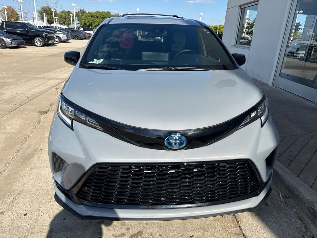 Used 2025  Toyota XSE image 2