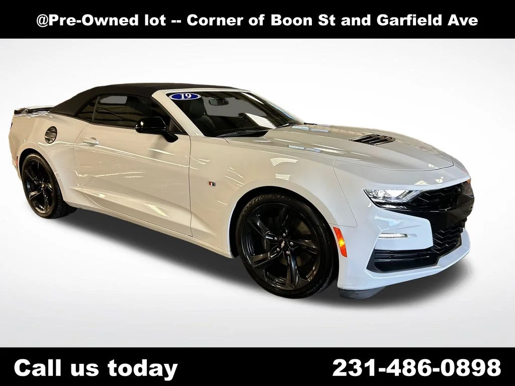 Used 2019 White Chevrolet SS image 7