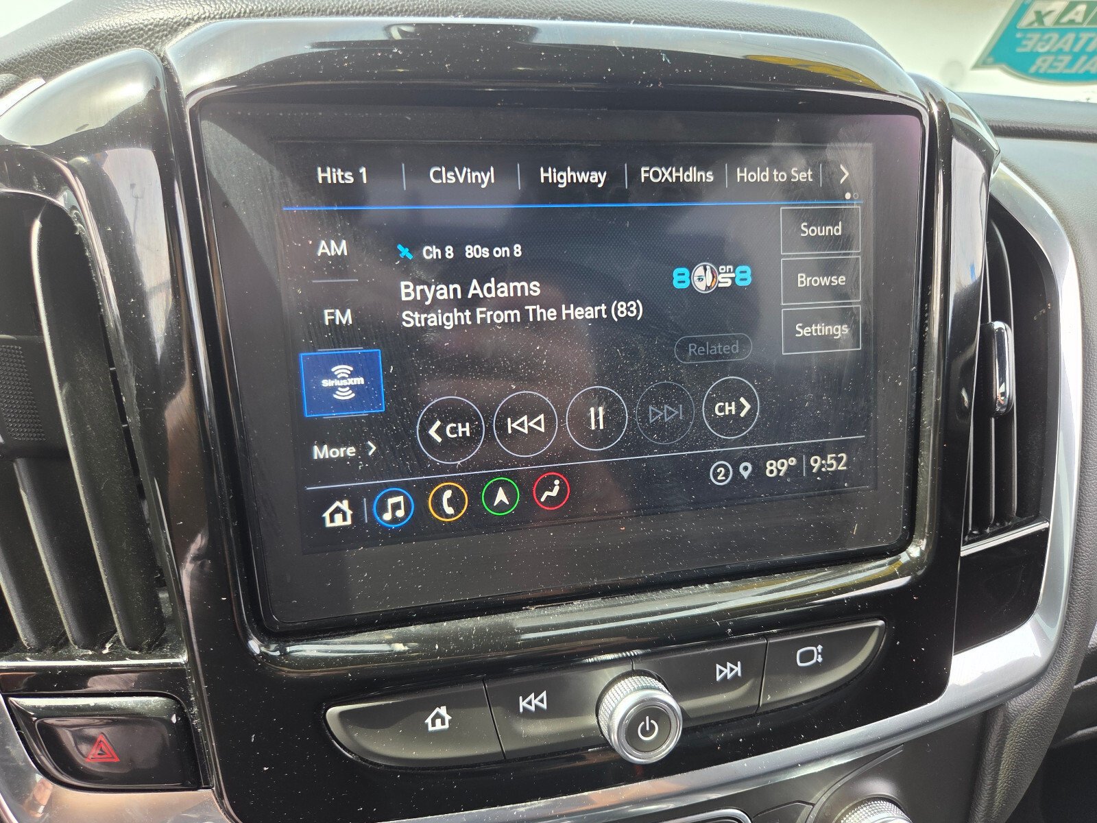 Used 2023 Mosaic Black Metallic Chevrolet LT Leather image 27