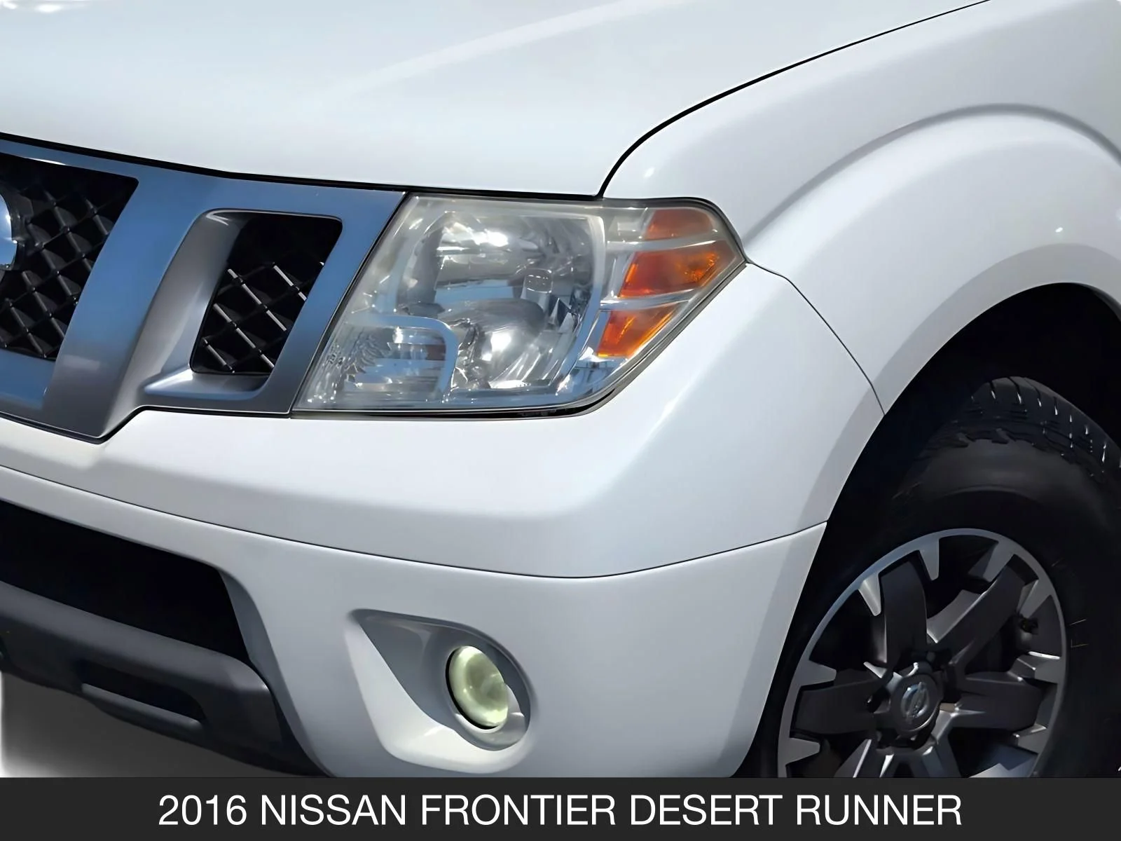 Used 2016 Glacier White Nissan Desert Runner image 11
