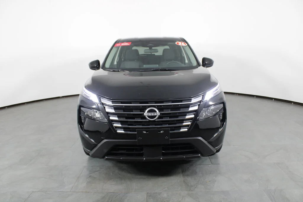 2026 Nissan Rogue SV - Photo 10