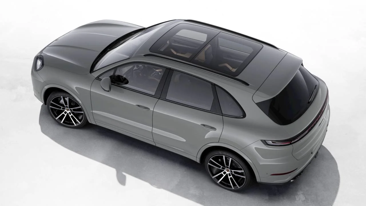 New 2026 Chalk Porsche  image 4