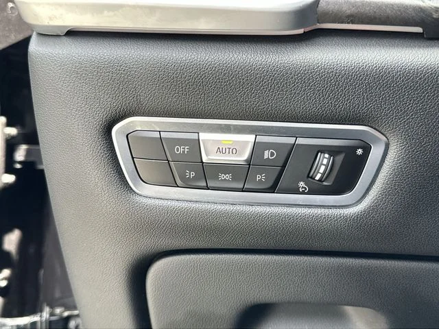 Used 2023 Gray BMW xDrive40i image 20
