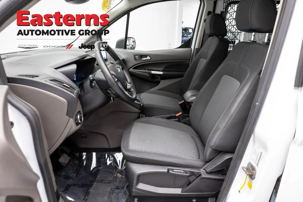 Used 2022 White Ford XLT image 15