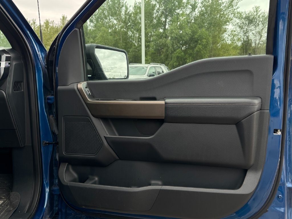 Used 2024 Atlas Blue Metallic Ford STX image 28