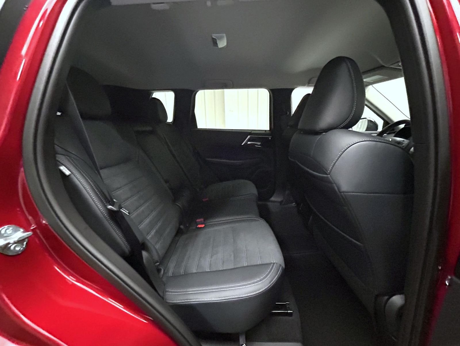 New 2026 Red Nissan SL image 18